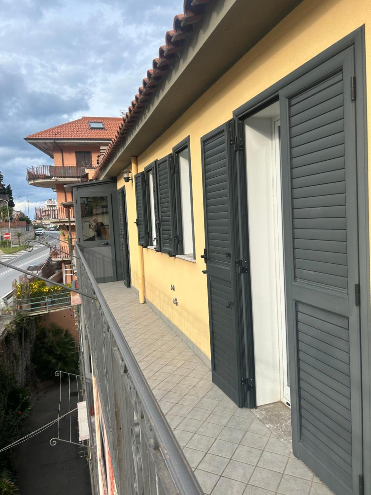 Casa Grazia Letojanni Mare Apartamento Exterior foto
