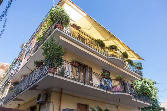 Casa Grazia Letojanni Mare Apartamento Exterior foto